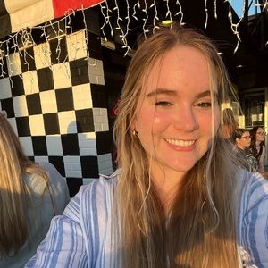 Meet your Posher, Lily